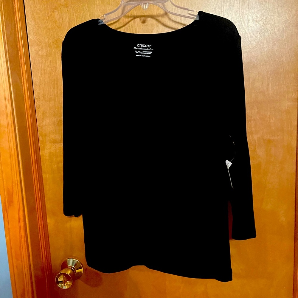 Ladies black top. NWT!